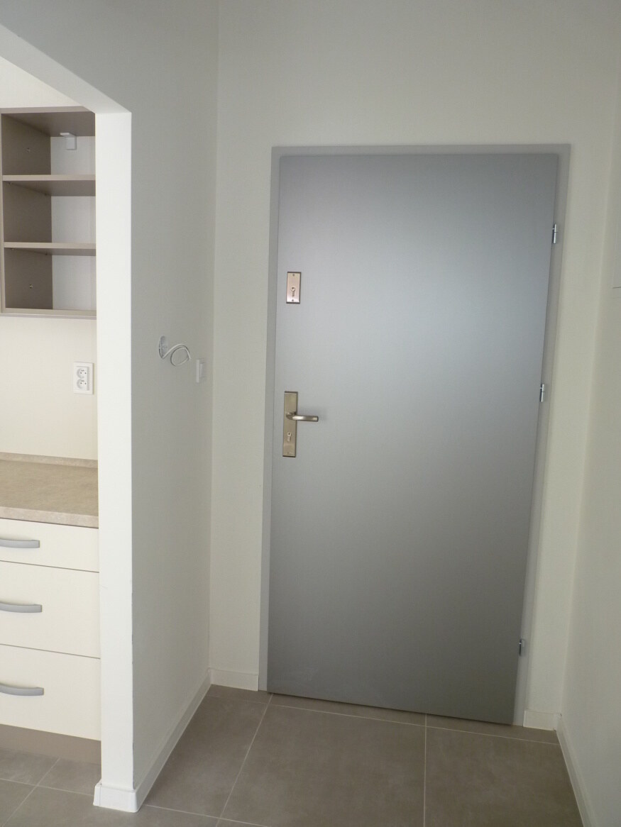 Prenájom, 2 izbový byt, Nové Zámky — foto 2