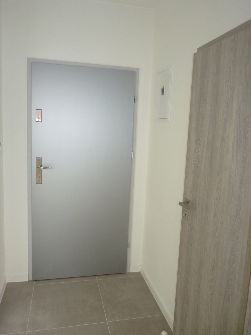 Prenájom, 2 izbový byt, Nové Zámky — foto 3