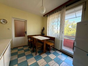 Exkluzívne na predaj štvorizbový byt v bližšom centre mesta. — foto 11