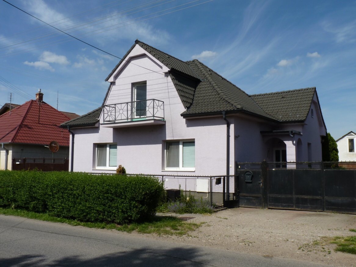 REZERVOVANÉ !! Predaj, rodinný dom, Šaľa, Močenok