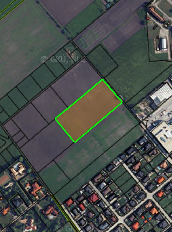 Strategická investičná príležitosť v Nových Zámkoch: Pozemok s rozlohou 1 ha